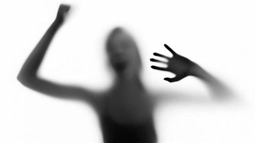 El Tribunal Supremo reitera que amenazar con la difusión de un vídeo es un tipo de intimidación del delito de agresión sexual 7 615-victima-de-violencia-de-genero-volvio-a-ser-agredida-por-su-ex-marido.jpg